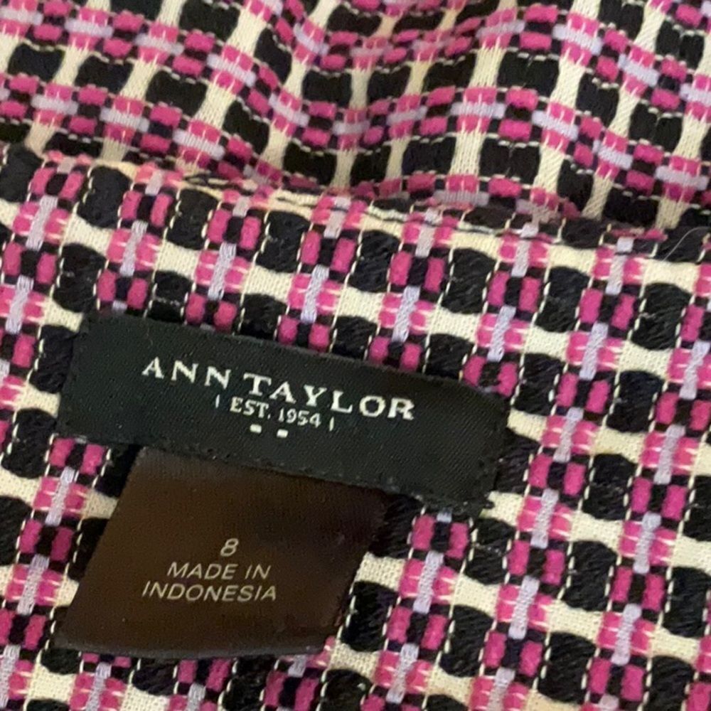 ANN TAYLOR size 8 pencil style skirt in purple, black, cream colors - Picture 8 of 9